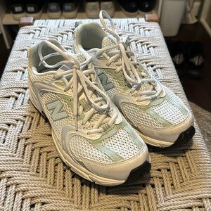 New Balance 530 size 9.5